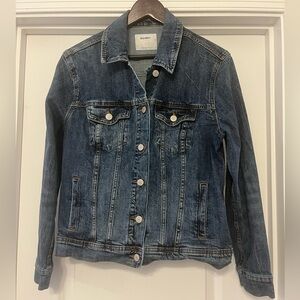 Old Navy Blue Jean Jacket Timeless Denim Design